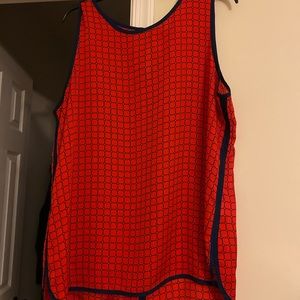 Sleeveless navy blue and red shirt